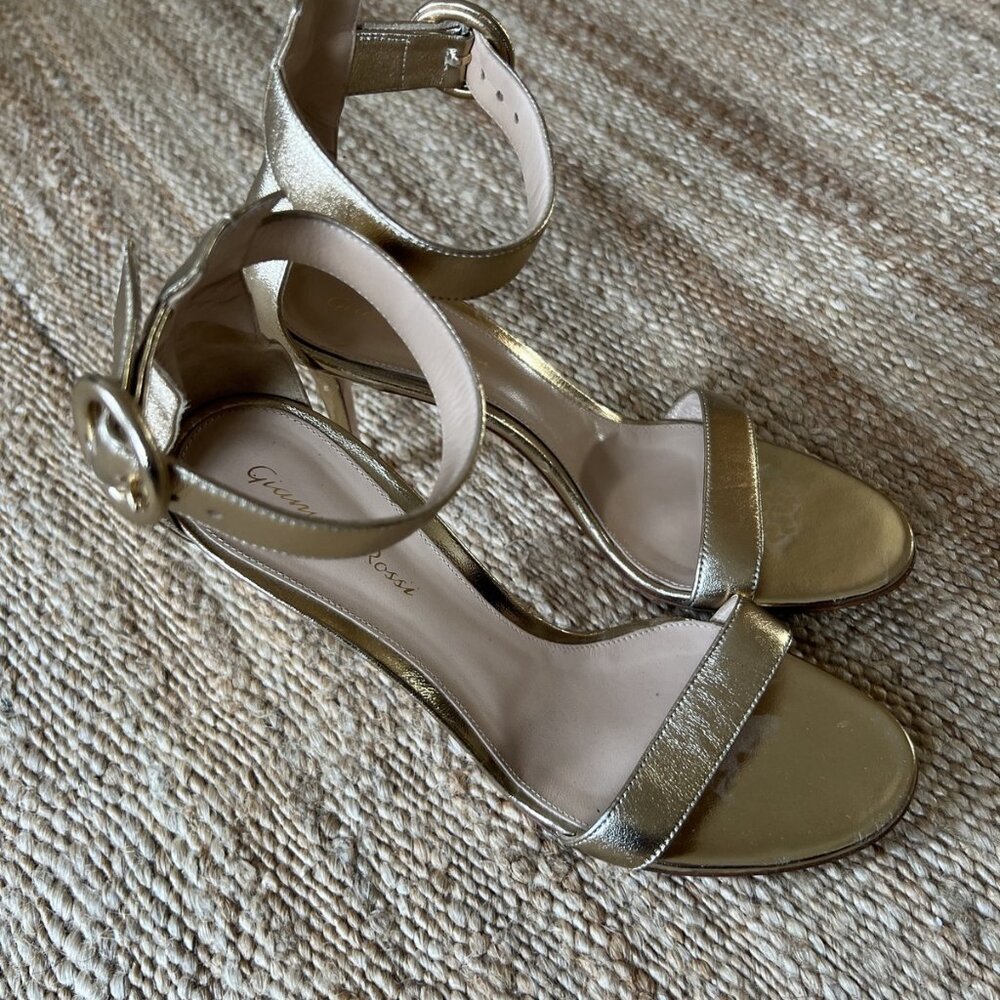 GIANVITO ROSSI Milano Gold Leather Portofino 105 Ankle Strap Heels - Picture 3 of 10